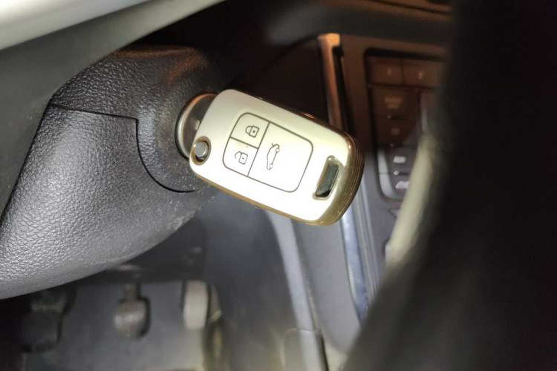 Used Buick Encore 2015 1.4T Manual Two-Wheel Drive Urban Advanced Model Vehicle Key