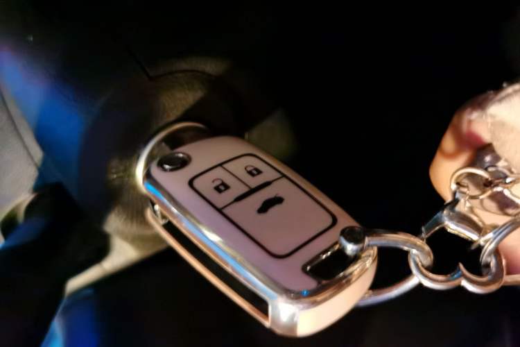 Used Buick Encore 2015 1.4T Automatic Two-Wheel Drive Urban Elite Version Vehicle Key