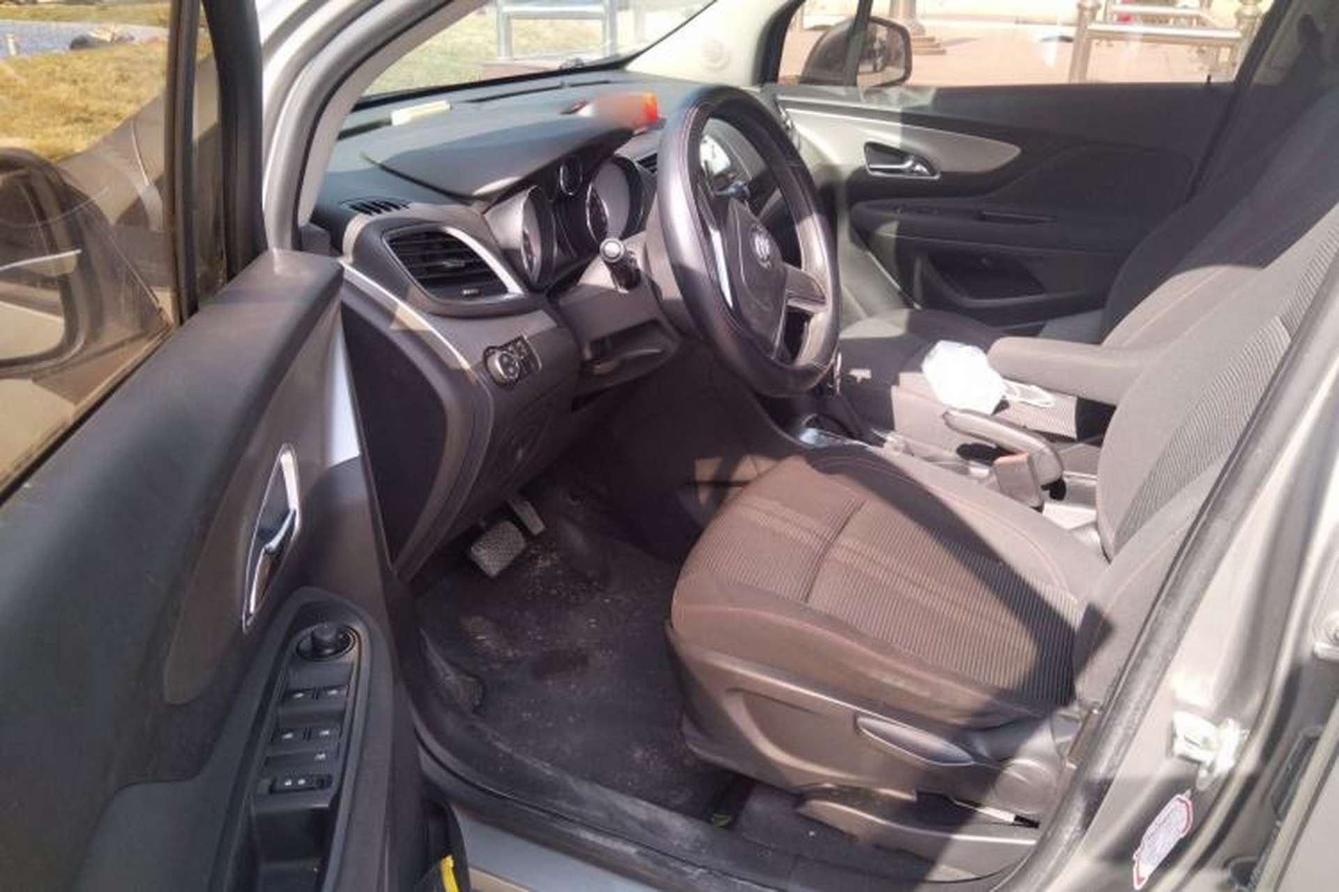 Used Buick Encore 2015 1.4T Automatic Two-Wheel Drive Urban Elite Version Driver Seat