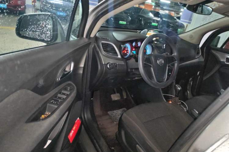 Used Buick Encore 2015 1.4T Automatic Two-Wheel Drive Urban Elite Version Driver Seat
