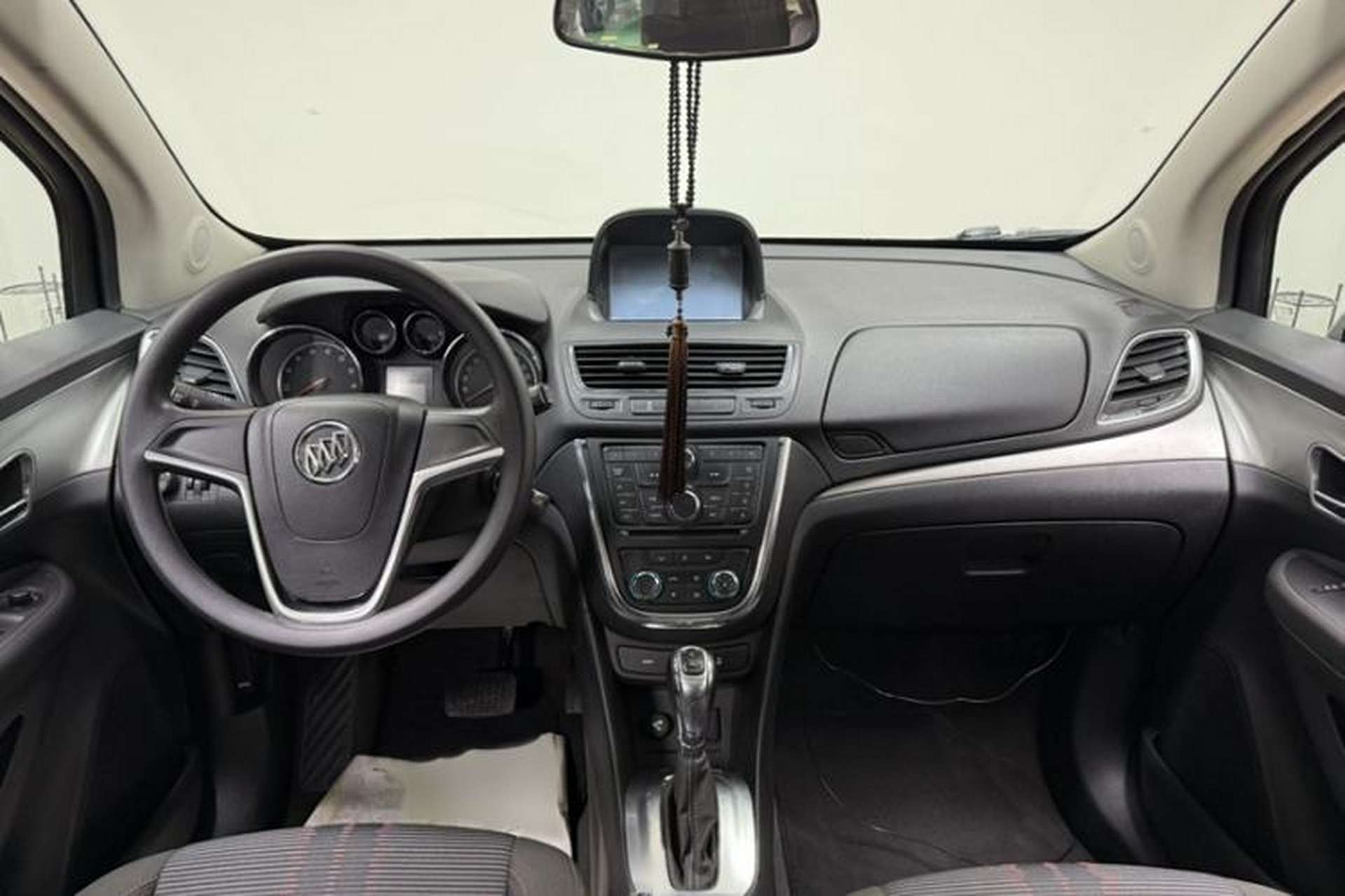 Used Buick Encore 2015 1.4T Automatic Two-Wheel Drive Urban Elite Version Interior 2