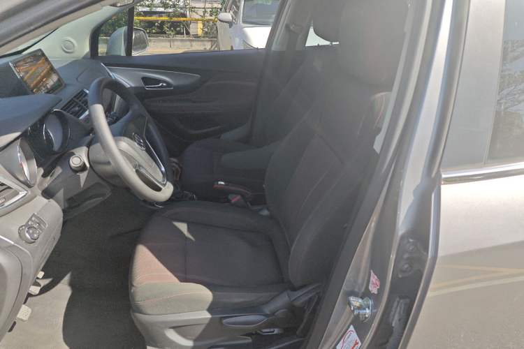 Used Buick Encore 2015 1.4T Manual Two-Wheel Drive Urban Advanced Model Left Front Seat
