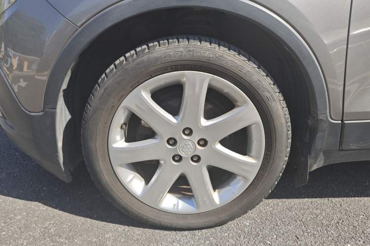 Used Buick Encore 2015 1.4T Manual Two-Wheel Drive Urban Advanced Model Left Front Wheel Hub
