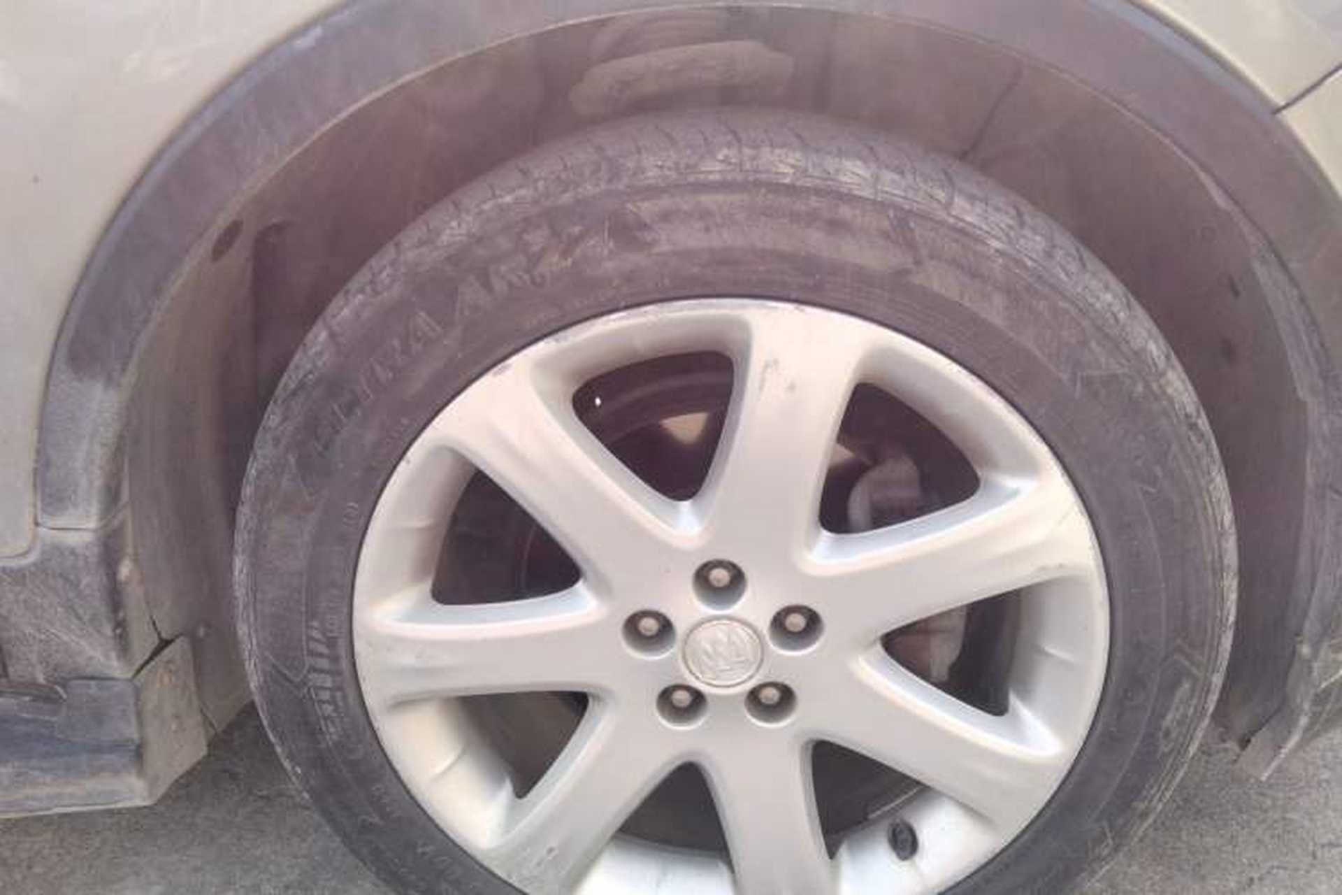 Used Buick Encore 2015 1.4T Automatic Two-Wheel Drive Urban Elite Version Right Front Wheel Hub
