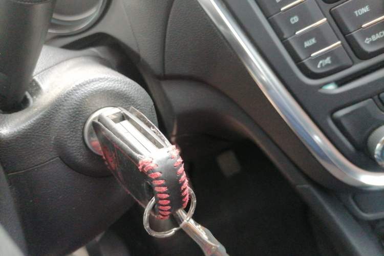 Used Buick Encore 2015 1.4T Manual Two-Wheel Drive Urban Advanced Model Vehicle Key