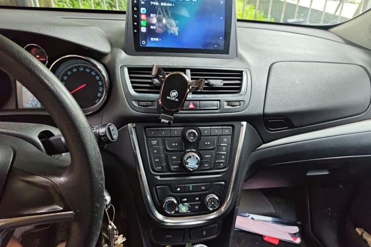 Used Buick Encore 2015 1.4T Automatic Two-Wheel Drive Urban Elite Version Audio And AC Panel