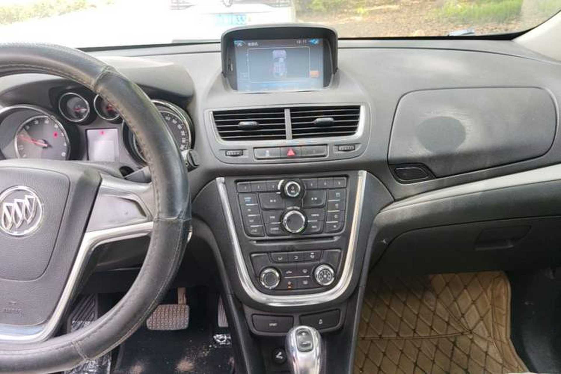 Used Buick Encore 2015 1.4T Automatic Two-Wheel Drive Urban Elite Version Audio And AC Panel