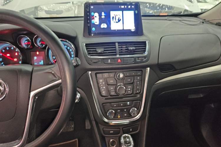 Used Buick Encore 2015 1.4T Automatic Two-Wheel Drive Urban Elite Version Audio And AC Panel