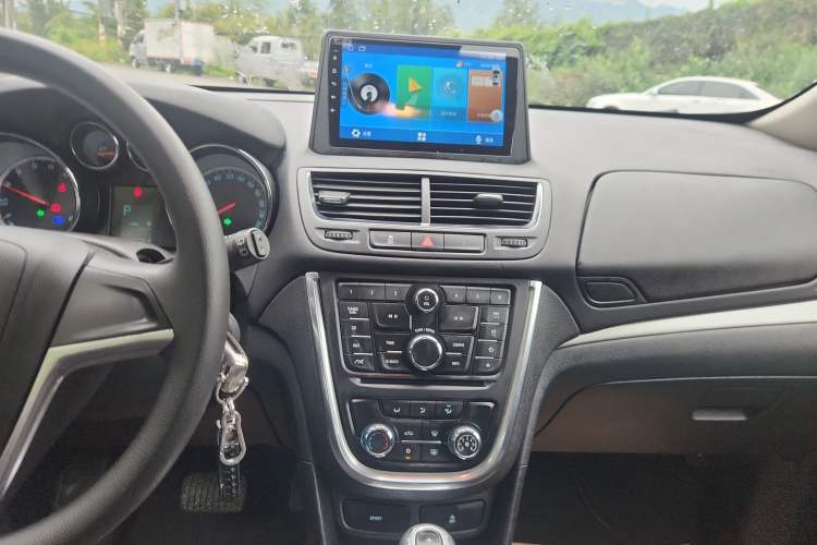 Used Buick Encore 2015 1.4T Automatic Two-Wheel Drive Urban Elite Version Audio And AC Panel