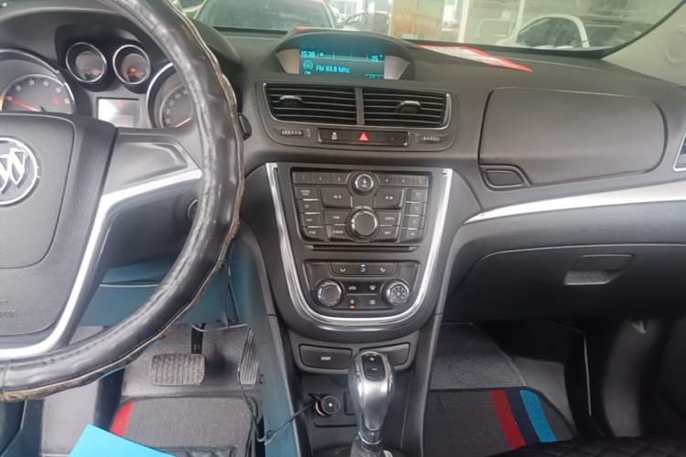 Used Buick Encore 2015 1.4T Automatic Two-Wheel Drive Urban Elite Version Audio And AC Panel