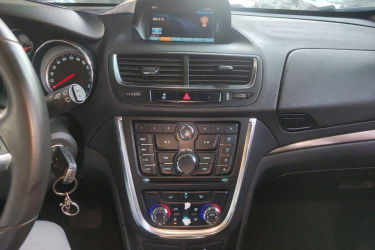 Used Buick Encore 2015 1.4T Automatic Two-Wheel Drive Urban Leading Model Audio And AC Panel
