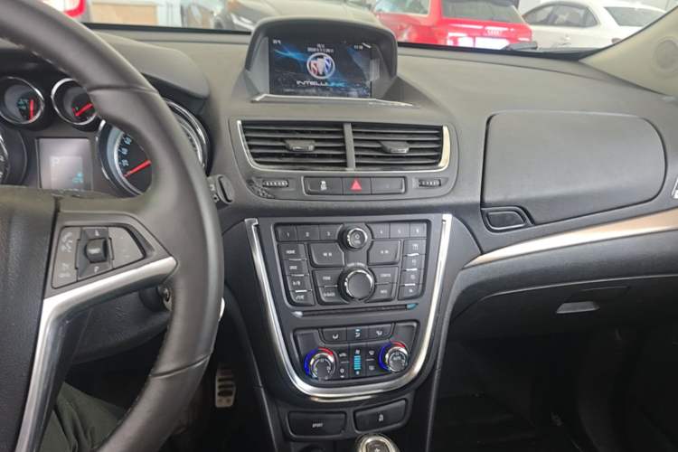 Used Buick Encore 2015 1.4T Automatic Two-Wheel Drive Urban Leading Model Audio And AC Panel