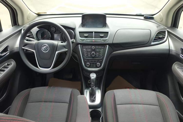 Used Buick Encore 2015 1.4T Automatic Two-Wheel Drive Urban Elite Version Audio And AC Panel
