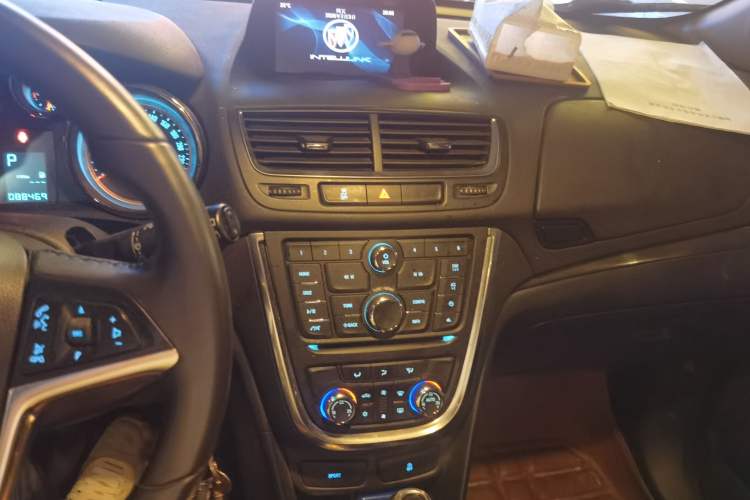Used Buick Encore 2015 1.4T Automatic Two-Wheel Drive Urban Leading Model Audio And AC Panel