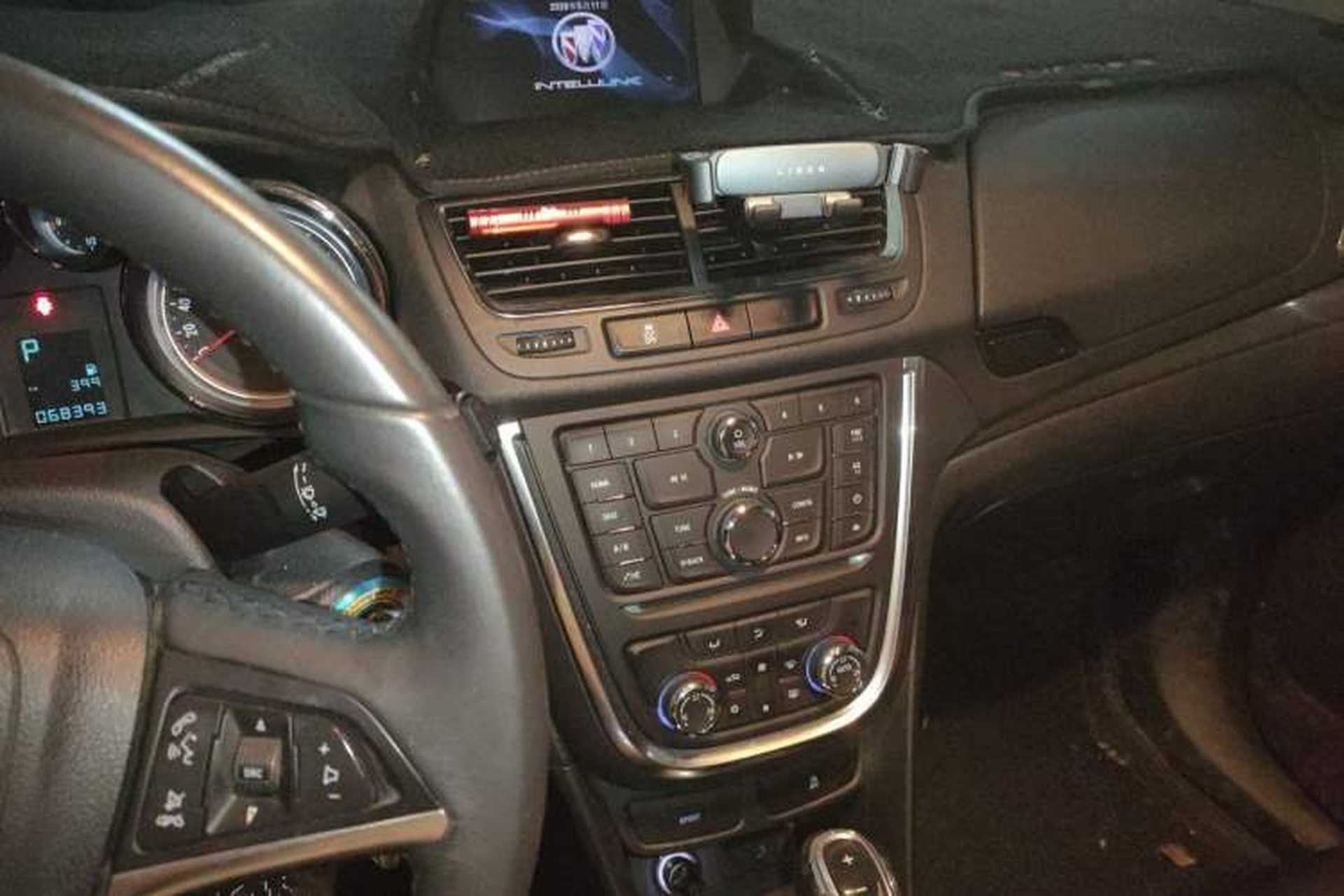 Used Buick Encore 2015 1.4T Automatic Two-Wheel Drive Urban Leading Model Audio And AC Panel