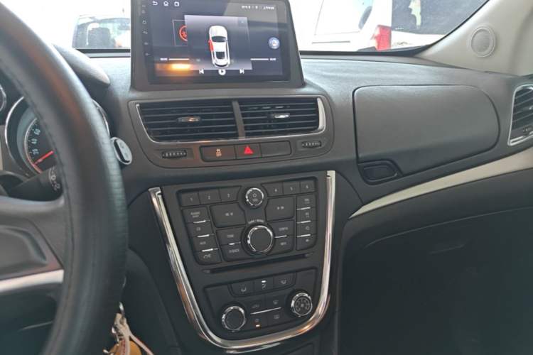 Used Buick Encore 2015 1.4T Automatic Two-Wheel Drive Urban Elite Version Audio And AC Panel