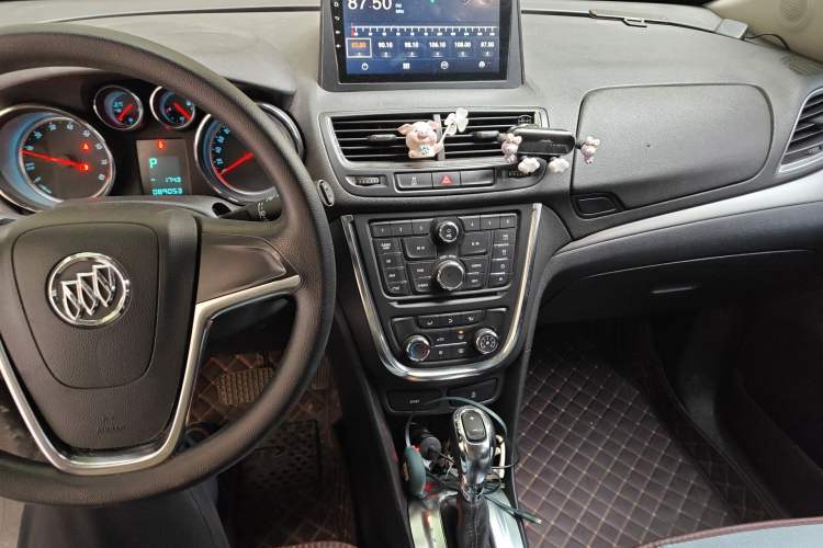 Used Buick Encore 2015 1.4T Automatic Two-Wheel Drive Urban Elite Version Audio And AC Panel