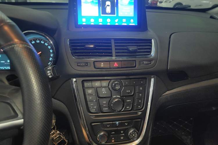 Used Buick Encore 2015 1.4T Automatic Two-Wheel Drive Urban Elite Version Audio And AC Panel
