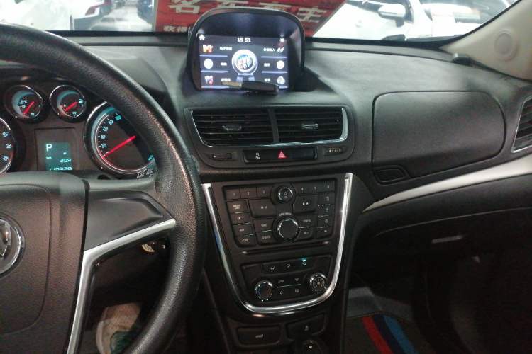 Used Buick Encore 2015 1.4T Automatic Two-Wheel Drive Urban Elite Version Audio And AC Panel