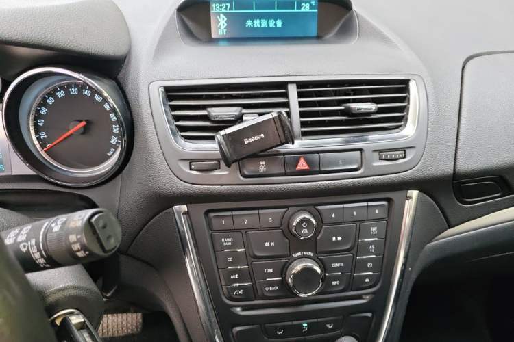 Used Buick Encore 2015 1.4T Automatic Two-Wheel Drive Urban Elite Version Audio And AC Panel