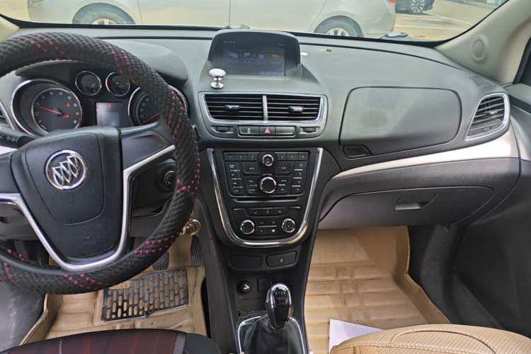 Used Buick Encore 2015 1.4T Manual Two-Wheel Drive Urban Advanced Model Audio And AC Panel