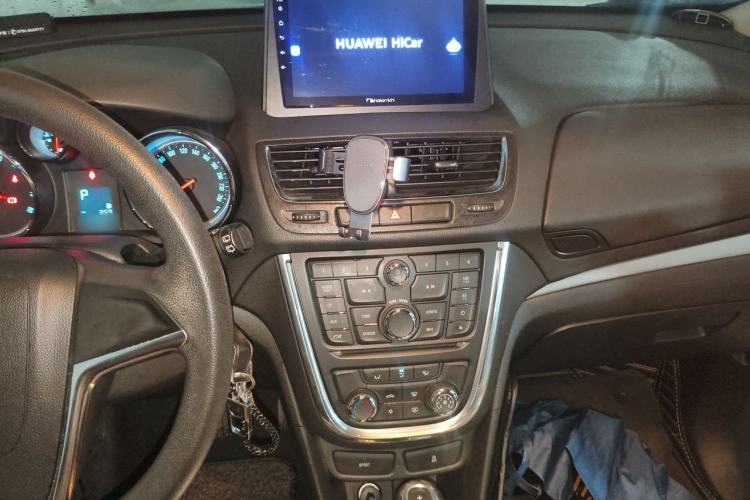 Used Buick Encore 2015 1.4T Automatic Two-Wheel Drive Urban Elite Version Audio And AC Panel