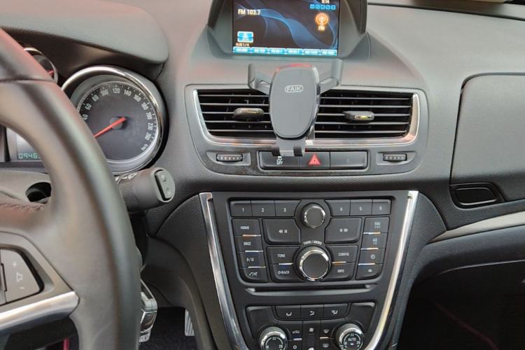 Used Buick Encore 2015 1.4T Automatic Two-Wheel Drive Urban Leading Model Audio And AC Panel
