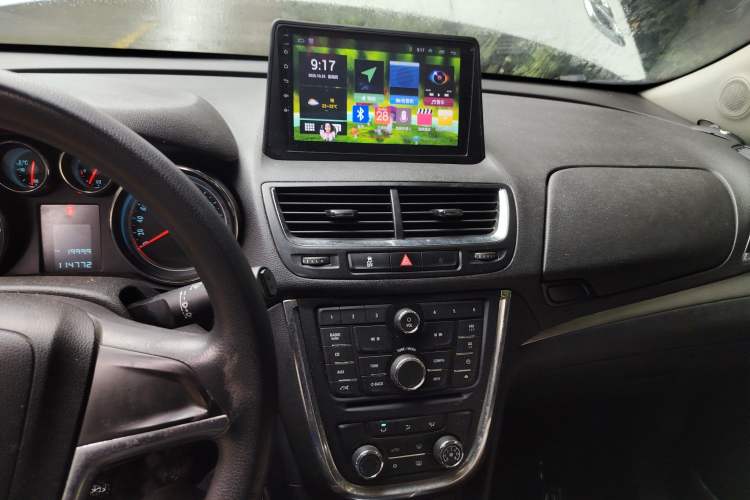 Used Buick Encore 2015 1.4T Manual Two-Wheel Drive Urban Advanced Model Audio And AC Panel