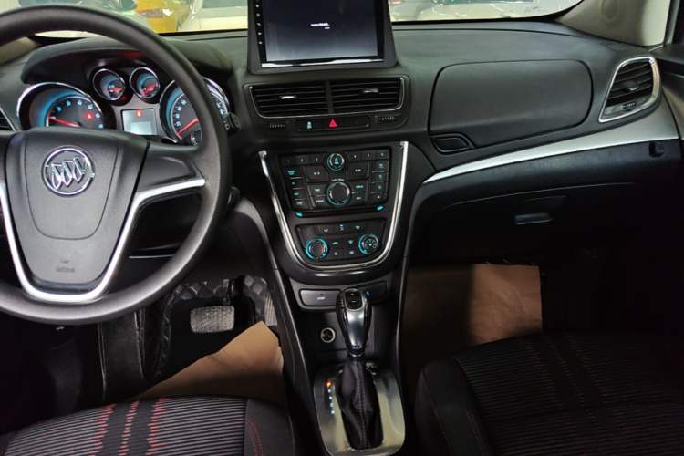 Used Buick Encore 2015 1.4T Automatic Two-Wheel Drive Urban Elite Version Audio And AC Panel