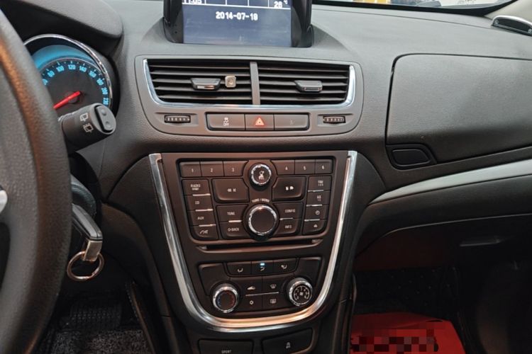 Used Buick Encore 2015 1.4T Automatic Two-Wheel Drive Urban Elite Version Audio And AC Panel