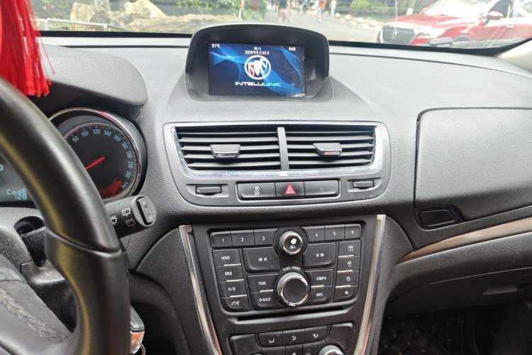 Used Buick Encore 2015 1.4T Automatic Two-Wheel Drive Urban Leading Model Audio And AC Panel