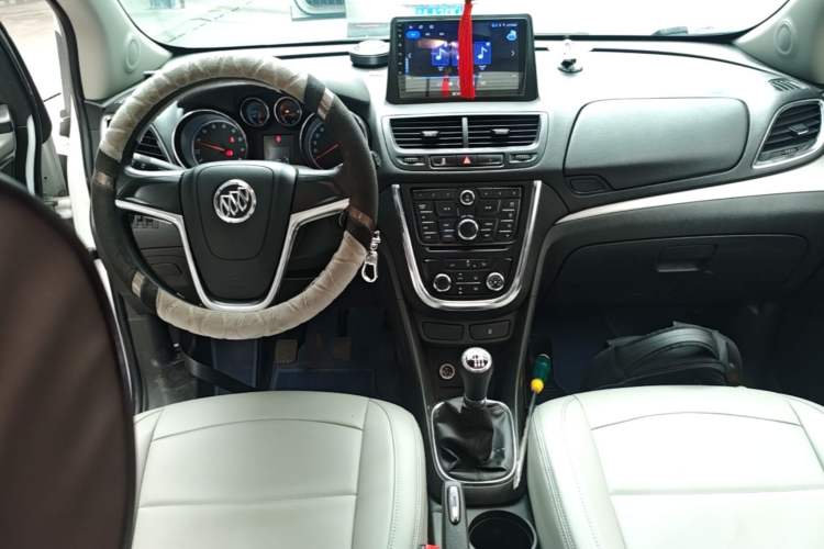 Used Buick Encore 2015 1.4T Manual Two-Wheel Drive Urban Advanced Model Center Console
