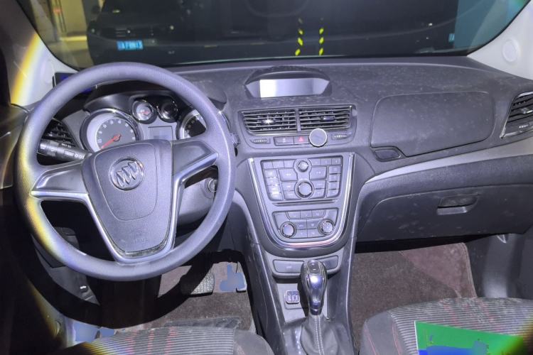 Used Buick Encore 2015 1.4T Automatic Two-Wheel Drive Urban Elite Version Center Console