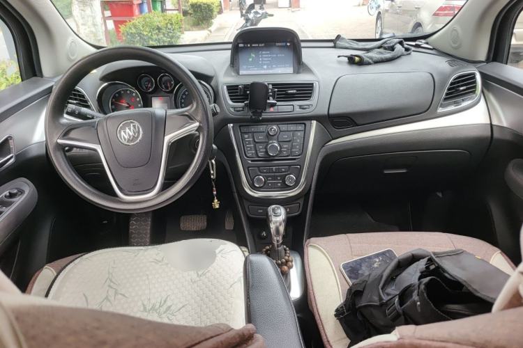Used Buick Encore 2015 1.4T Automatic Two-Wheel Drive Urban Elite Version Center Console