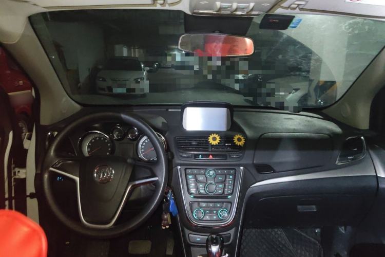 Used Buick Encore 2015 1.4T Automatic Two-Wheel Drive Urban Elite Version Center Console