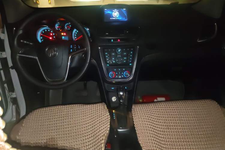 Used Buick Encore 2015 1.4T Automatic Two-Wheel Drive Urban Leading Model Center Console