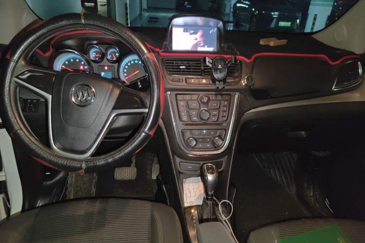 Used Buick Encore 2015 1.4T Automatic Two-Wheel Drive Urban Elite Version Center Console