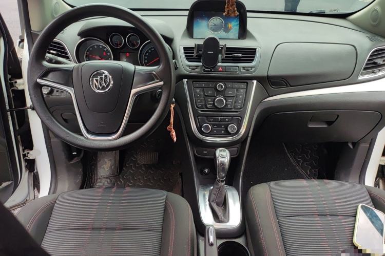 Used Buick Encore 2015 1.4T Automatic Two-Wheel Drive Urban Elite Version Center Console