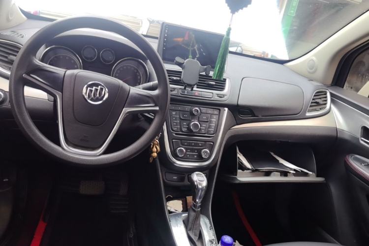 Used Buick Encore 2015 1.4T Automatic Two-Wheel Drive Urban Elite Version Center Console