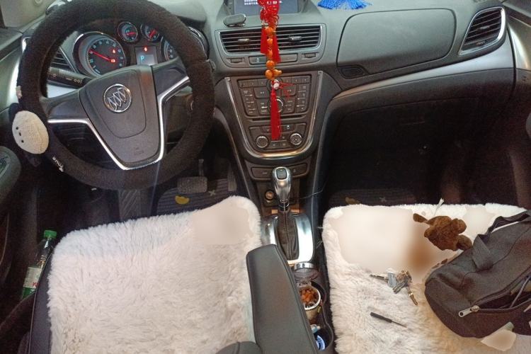Used Buick Encore 2015 1.4T Automatic Two-Wheel Drive Urban Elite Version Center Console