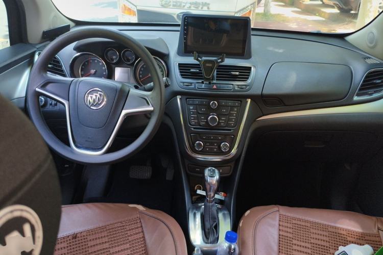 Used Buick Encore 2015 1.4T Automatic Two-Wheel Drive Urban Elite Version Center Console