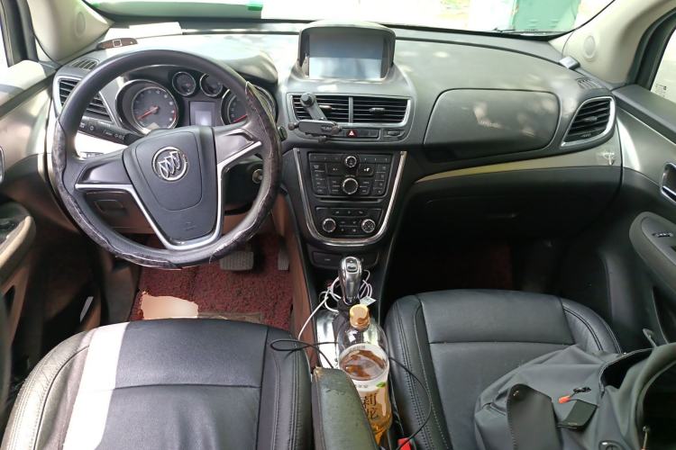 Used Buick Encore 2015 1.4T Automatic Two-Wheel Drive Urban Elite Version Center Console