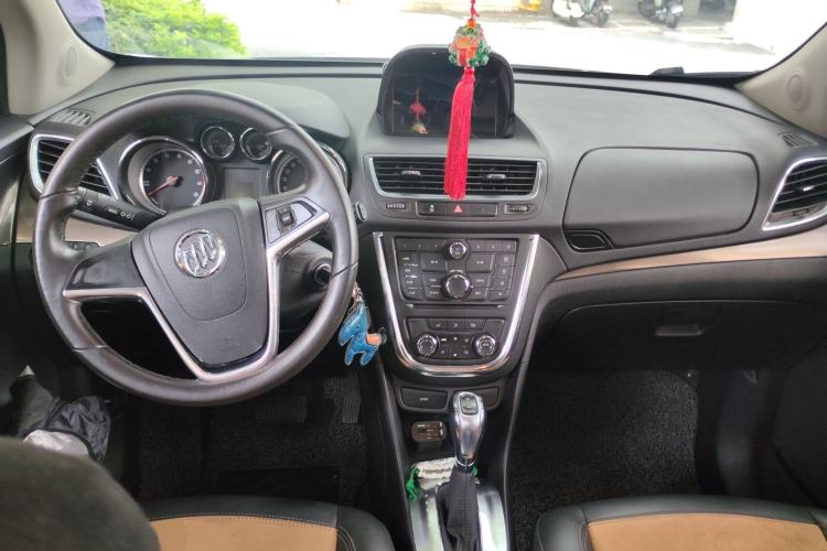 Used Buick Encore 2015 1.4T Automatic Two-Wheel Drive Urban Leading Model Center Console