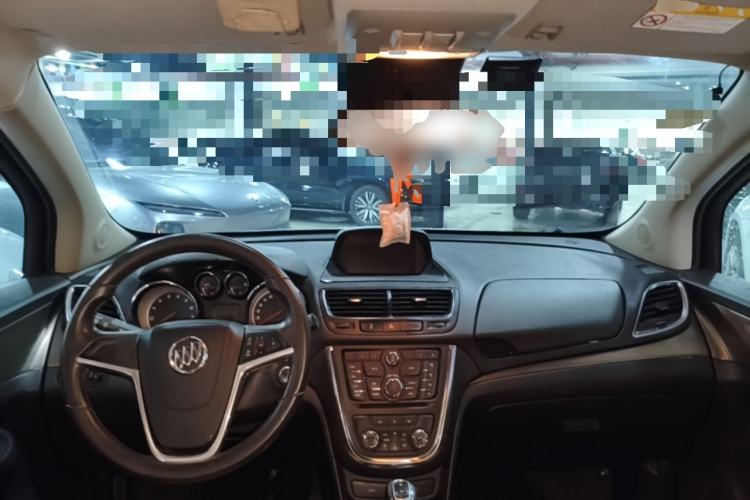 Used Buick Encore 2015 1.4T Automatic Two-Wheel Drive Urban Leading Model Center Console