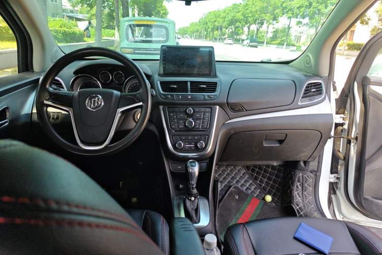 Used Buick Encore 2015 1.4T Automatic Two-Wheel Drive Urban Elite Version Center Console