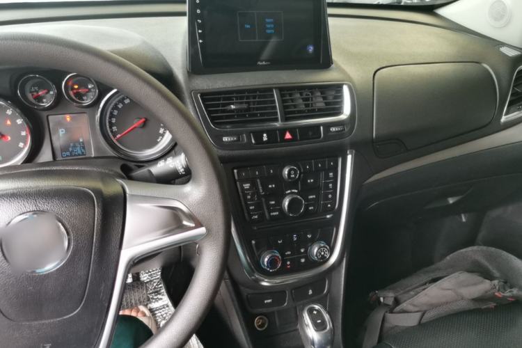 Used Buick Encore 2015 1.4T Automatic Two-Wheel Drive Urban Elite Version Center Console