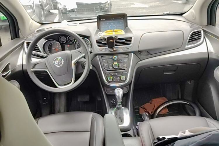 Used Buick Encore 2015 1.4T Automatic Two-Wheel Drive Urban Elite Version Center Console