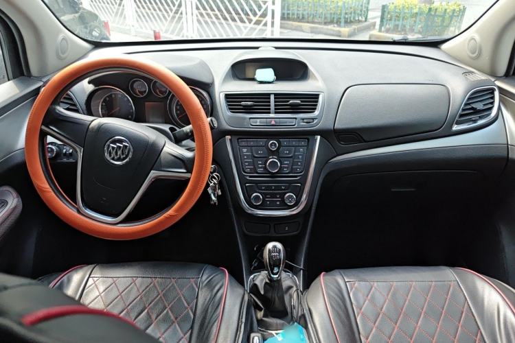 Used Buick Encore 2015 1.4T Manual Two-Wheel Drive Urban Advanced Model Center Console