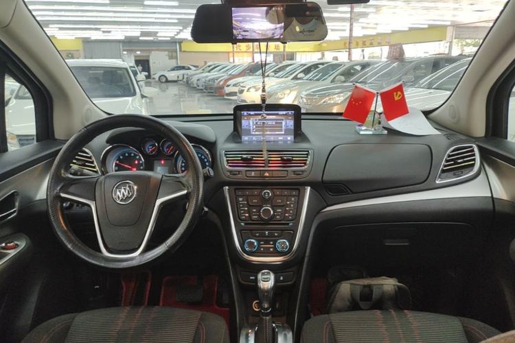 Used Buick Encore 2015 1.4T Automatic Two-Wheel Drive Urban Elite Version Center Console