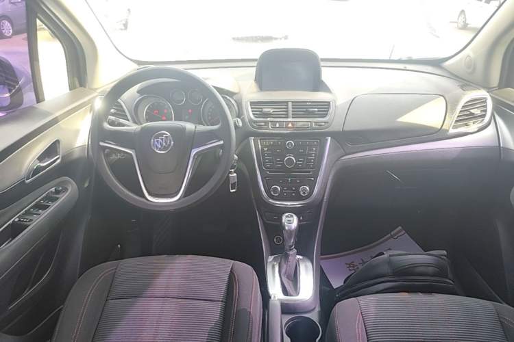 Used Buick Encore 2015 1.4T Automatic Two-Wheel Drive Urban Elite Version Center Console
